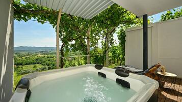 Bain à remous extérieur