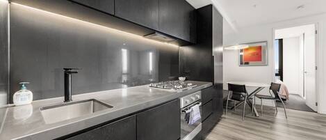 Fridge, microwave, oven, stovetop