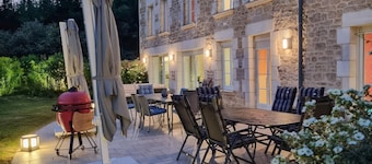 7 bedroom beautiful home in Flaignes-Havys