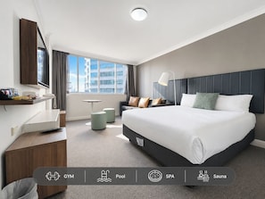Iron/ironing board, WiFi, bed sheets