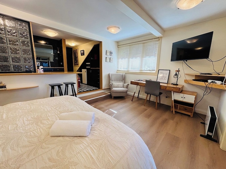 Leura's Magical Manderley - Studio Room - Katoomba