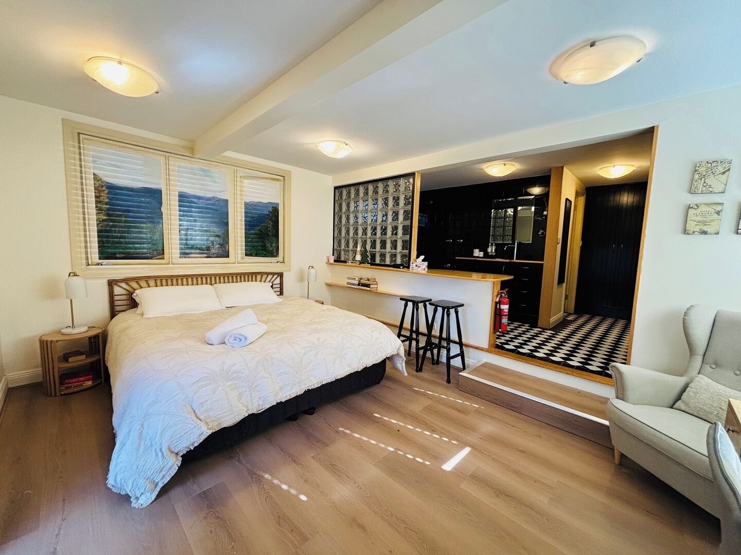 1 bedroom, WiFi, bed sheets