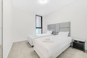 2 bedrooms, iron/ironing board, WiFi, bed sheets