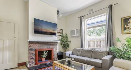 Spacious Urban Delight in Coburg