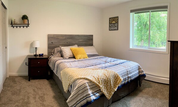 3 bedrooms, iron/ironing board, free WiFi, bed sheets