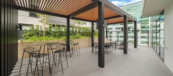 Central Canberra 2BR Apartment with Parking
