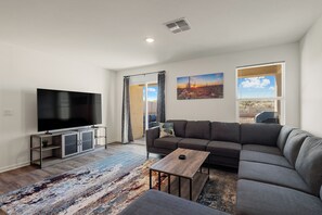 Smart TV, fireplace - Hilltop Haven 3BD/2BTH in Beautiful Benson, AZ
Pets OK
(Benson)