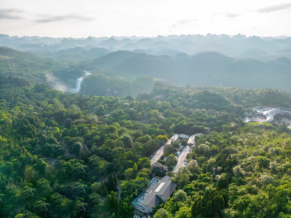 Aerial view - YAOJIA WATERFALL VILLAGE RESORT (Anshun)