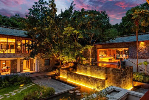 YAOJIA WATERFALL VILLAGE RESORT