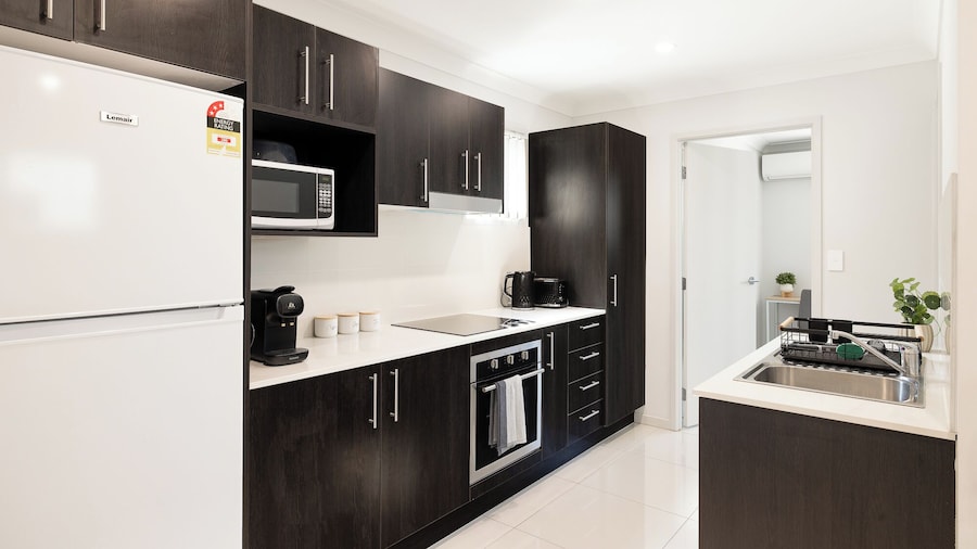 Smart Suites Self Check-in Apartments - 31 Freney