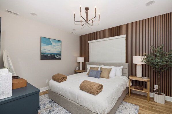 4 عدّة غرف نوم ومكواة/لوح كي وسرير سفر وواي فاي