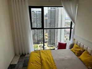 2 chambres, fer et planche à repasser, Wi-Fi, draps fournis