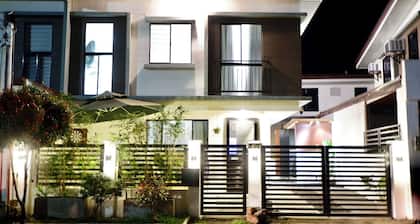 2-bedroom stylish house in peaceful San Pablo City with WiFi, AC & Full Kitchen