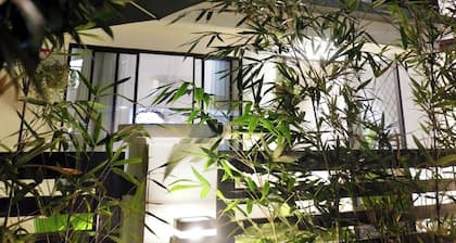 2-bedroom stylish house in peaceful San Pablo City with WiFi, AC & Full Kitchen