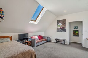 2 bedrooms - Riverside Retreat in beautiful Arrow Junction (Arrow Junction)