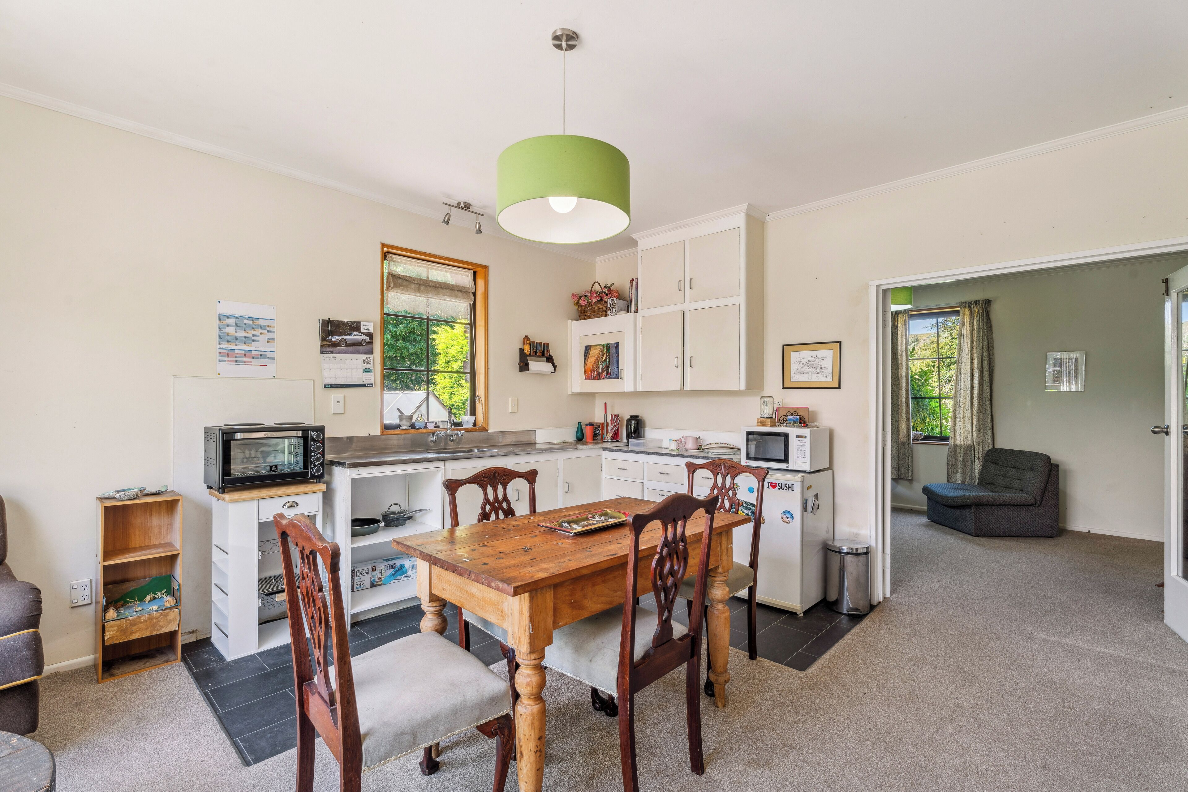 雪櫃、微波爐、焗爐、爐具