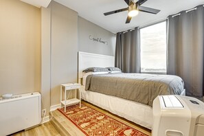 2 bedrooms, iron/ironing board, free WiFi, bed sheets