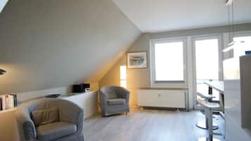 Fernseher, Stereoanlage
