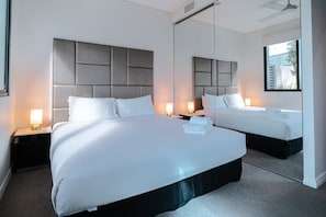 2 bedrooms, iron/ironing board, WiFi, bed sheets