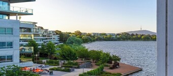 Lakefront Modern 2 BDR Apt with 2 Parking Kingston