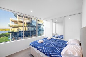 2 habitaciones, tabla de planchar con plancha, wifi y ropa de cama 