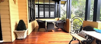 Leura's Magical Manderley - 2 Bedroom Unit