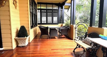 Leura's Magical Manderley - 2 Bedroom Unit