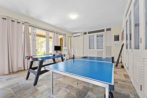 Spielezimmer