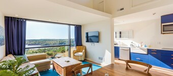 Blue Vista Stone Lodge