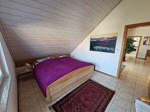 2 Schlafzimmer, Bügeleisen/Bügelbrett, kostenloses WLAN, Bettwäsche