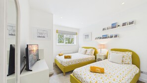 2 bedrooms, WiFi, bed sheets