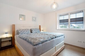2 Schlafzimmer, Bügeleisen/Bügelbrett, kostenloses WLAN, Bettwäsche