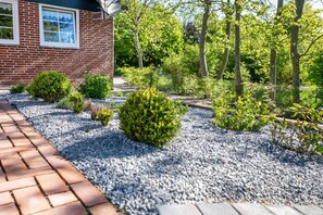 Property grounds - Apartment 'Westblick' with Shared Terrace, Shared Garden and Wi-Fi (Emmelsbüll-Horsbüll)