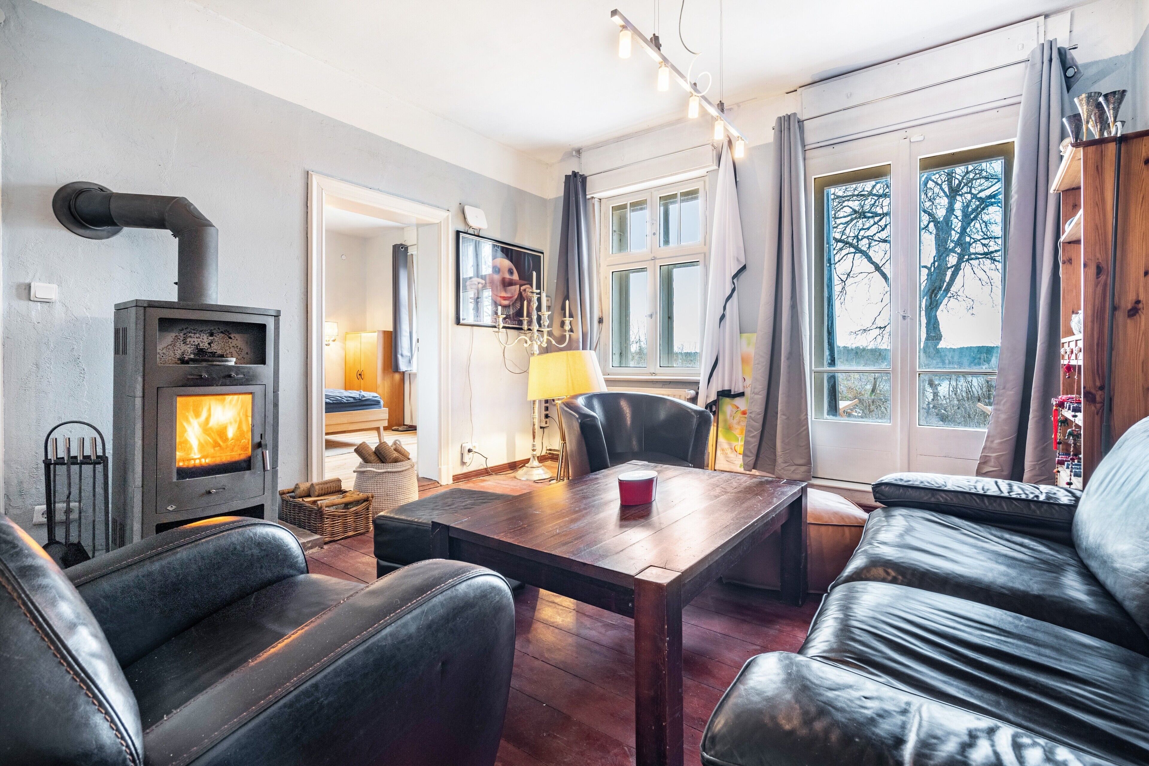 TV, fireplace, DVD player, stereo