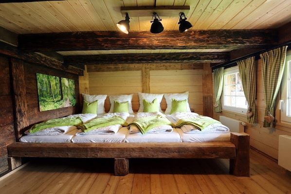 5 habitaciones, wifi y ropa de cama 