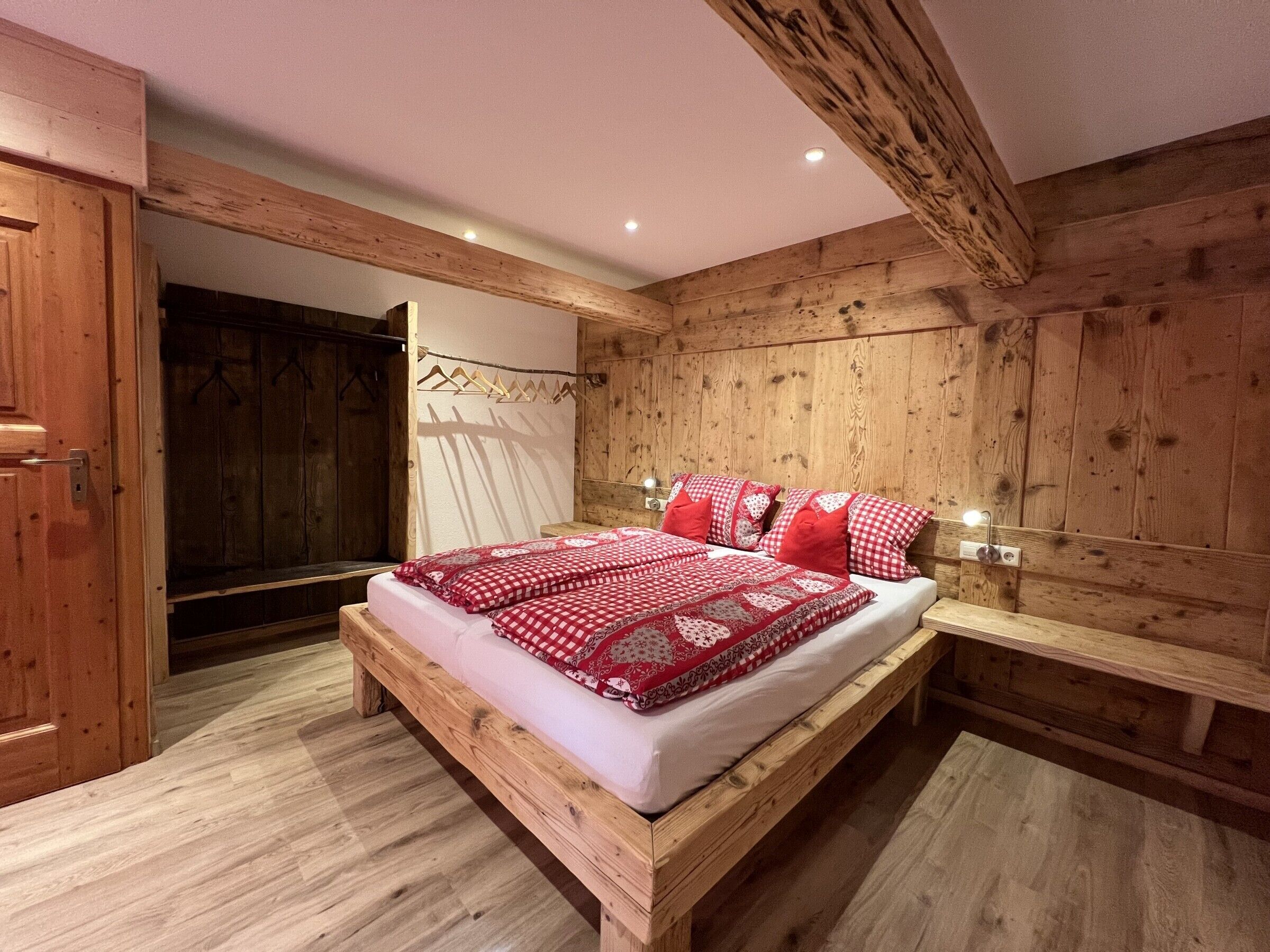 2 habitaciones, wifi gratis y ropa de cama 