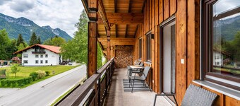 Apartment 'Katharina' with Mountain View, Balcony and Wi-Fi