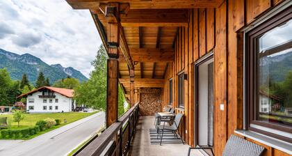 Apartment 'Katharina' with Mountain View, Balcony and Wi-Fi