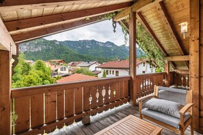 Property grounds - Apartment 'Falkenstein' with Mountain View, Balcony and Wi-Fi (Inzell)