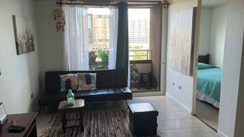 2 makuuhuonetta, silitysrauta/-lauta, Wi-Fi, vuodevaatteet