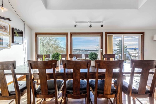 Camp Creek Ranch – Spacious Retreat on 43 Private Acres