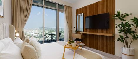 2 bedrooms, in-room safe, iron/ironing board, free WiFi