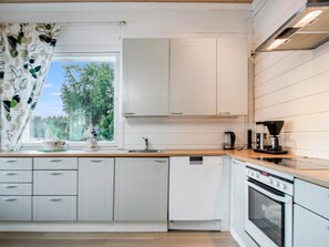 Réfrigérateur, micro-ondes, lave-vaisselle