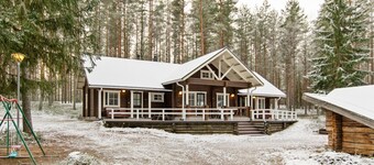 Kilpolan orvokki, pauliina ja karoliina by Interhome