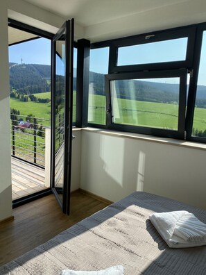 2 bedrooms, internet