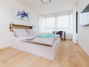 2 bedrooms, internet