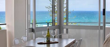 تناول الطعام