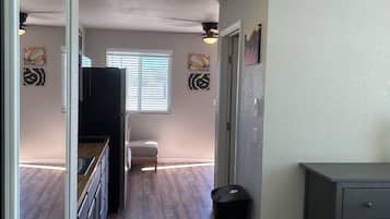 1 habitación, wifi y ropa de cama