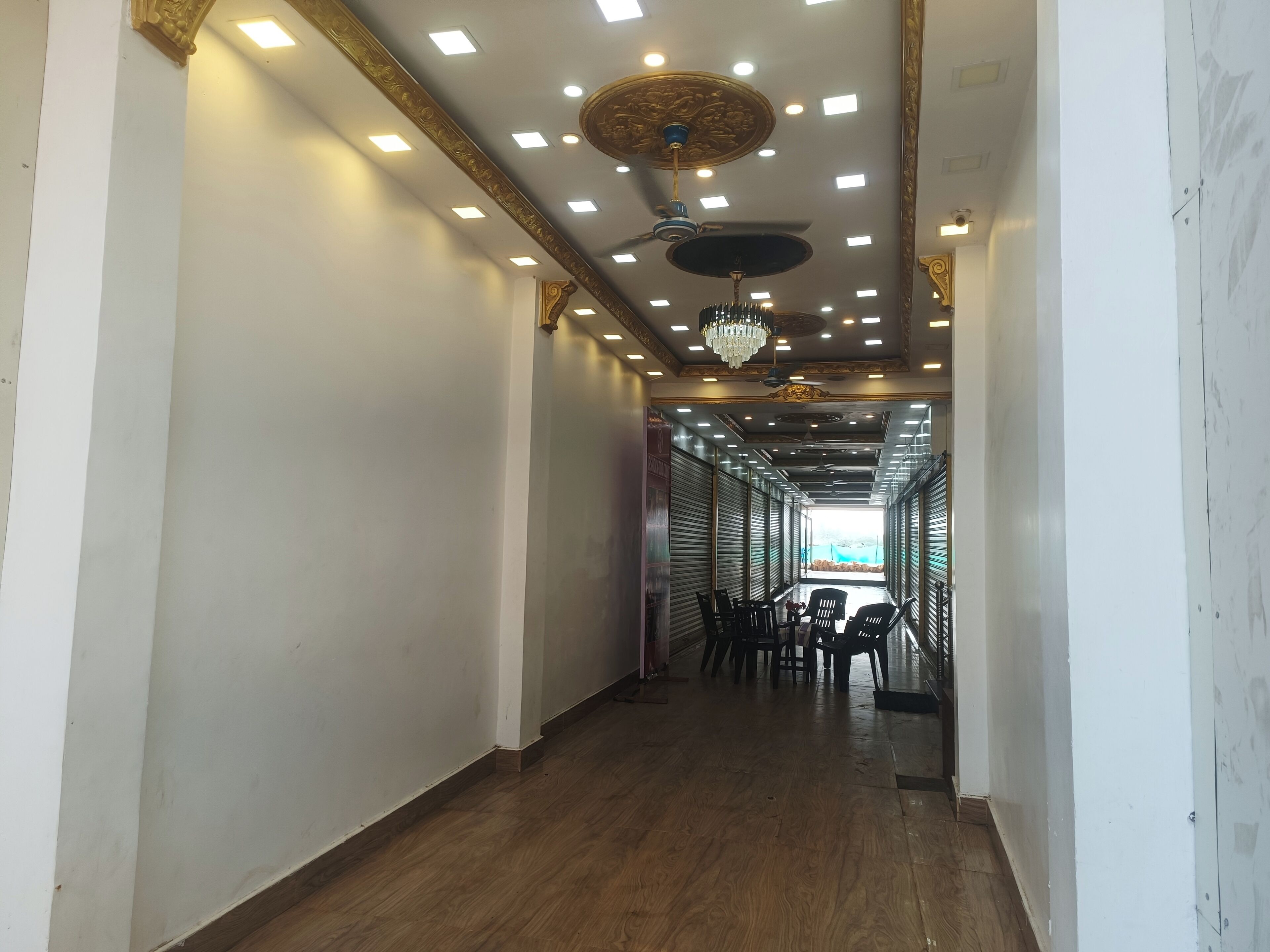 المنشأة من الخارج