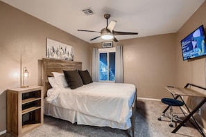 3 bedrooms, iron/ironing board, free WiFi, bed sheets